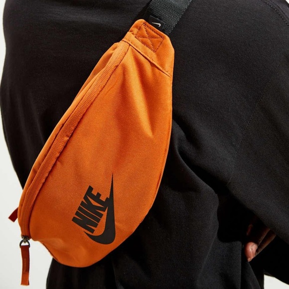 NIKE Heritage Hip Fanny Pack Waist Bag Orange Black Adjustable Zip Compartment - Picture 12 of 13